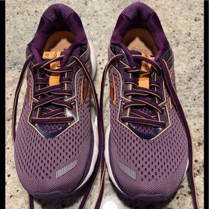 Brooks Ghost Athletic Shoes